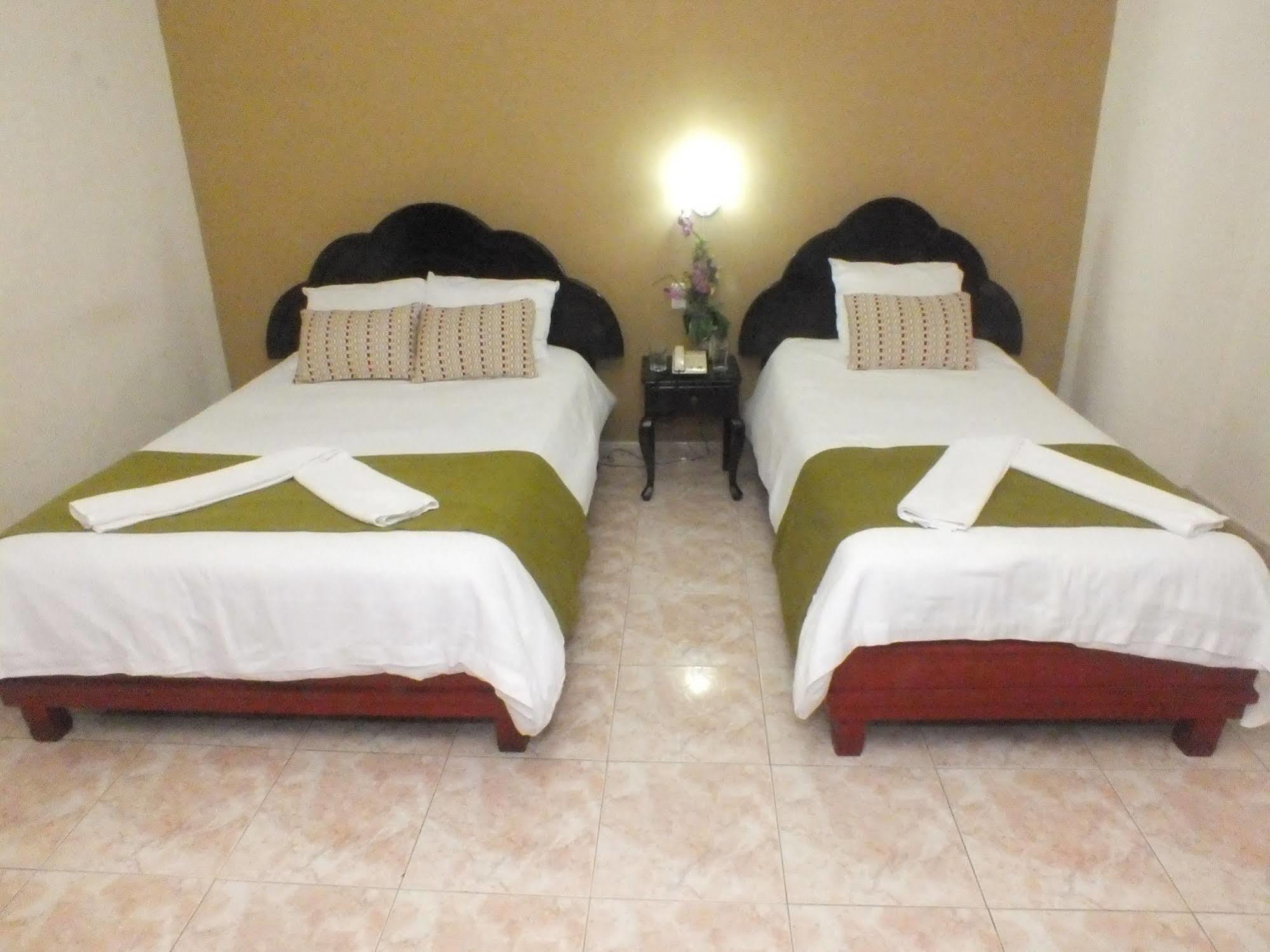 Hotel Puerta Del Sol David Dış mekan fotoğraf